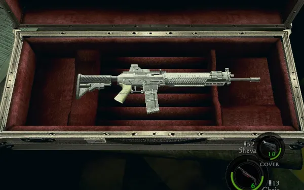 La SIG 556 en su maletín entre las cintas 2 y 3; el archivo del banco de al lado te advierte del Reaper.