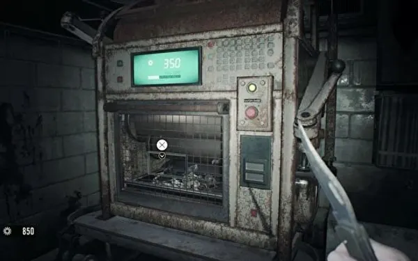 Nightmare: la máquina de Scrap y el banco de trabajo en el sótano de la casa principal.